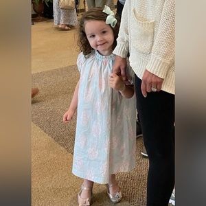 Beautiful little girls dress size kids 5